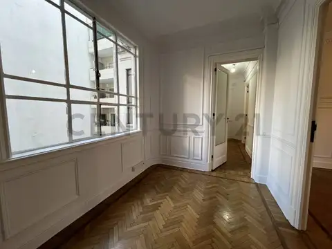 Arroyo 800, Piso 4
