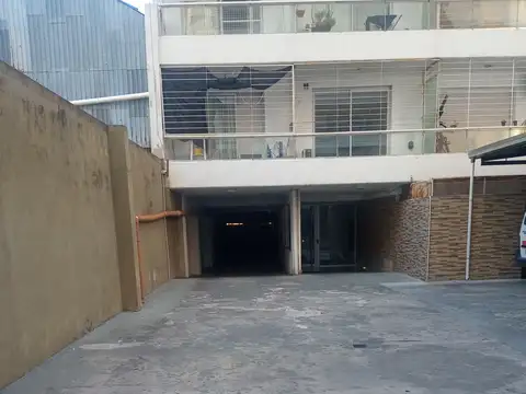 ALQUILER Cochera frente Facultades Medicina Odont. Santa Fe 3100 Permanente!