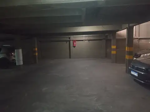 ALQUILER Cochera frente Facultades Medicina Odont. Santa Fe 3100 Permanente!
