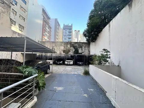 Alquiler Cochera Doble en Beruti y Godoy Cruz