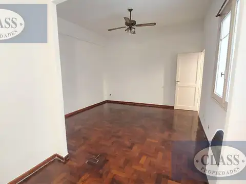 Departamento en Alquiler en Flores, $ 800.000