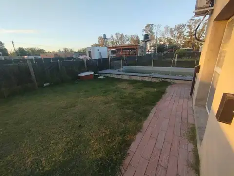 Casa 4 ambientes con 1 baño