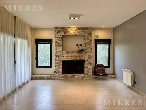Casa 7 ambientes con 3 baños