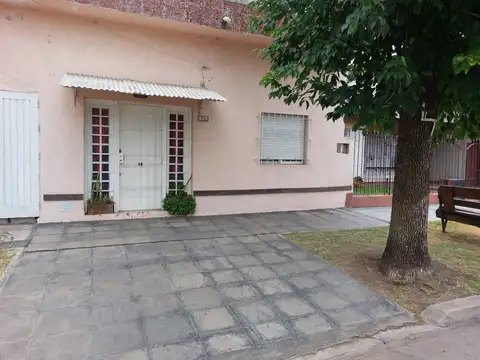 VENTA PH 3 AMBIENTES CASTELAR NORTE C/ PATIO