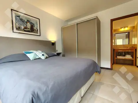 Departamento en Alquiler con 1 cocheras