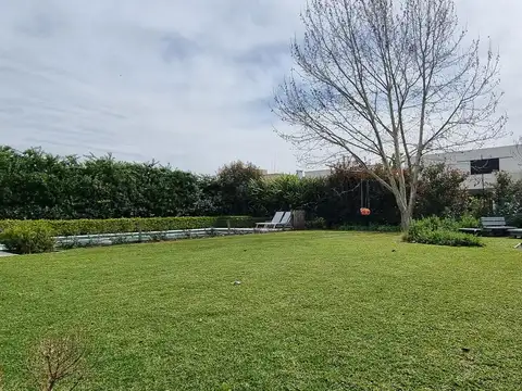 Casa en Alquiler Temporal en Las Liebres, USD 7.000