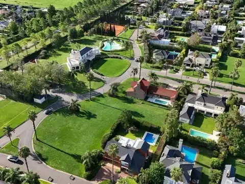 VENTA LOTE TERRENO 963M2  SAN MARINO FUNES HILLS