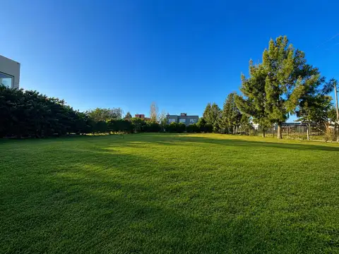 Terreno en Venta en Country Santa Rita, USD 34.500