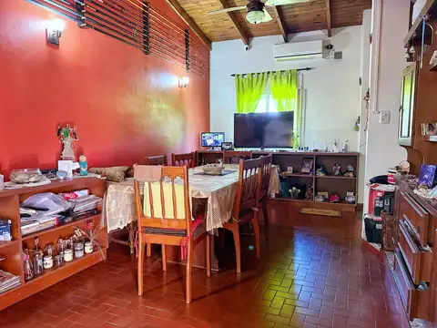Depto Tipo Casa en Venta en La Plata, USD 77.000