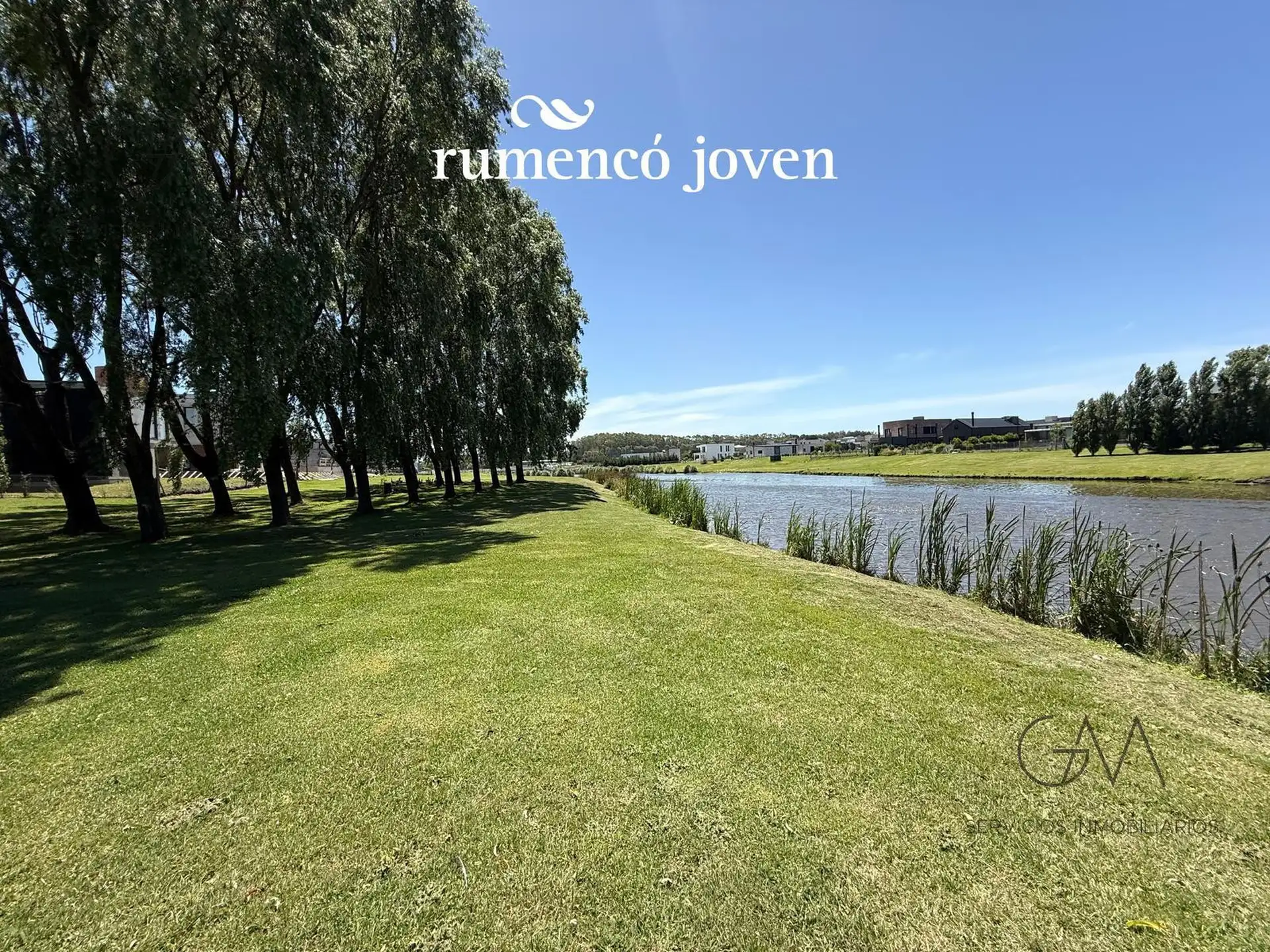 Lote en venta 884m² en Rumencó Joven con vista a la laguna
