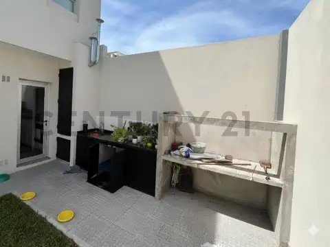 Duplex de 3 dormitorios a estrenar en venta La Plata