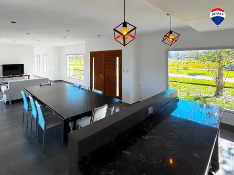 Casa en Venta en Fincas de San Vicente, USD 229.000