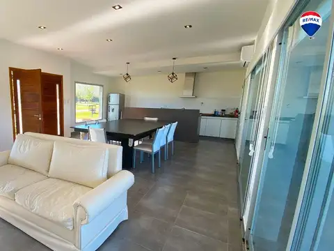 Avenida Juan Pablo II 1600