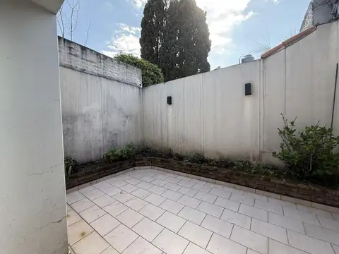 Depto Tipo Casa en Venta con 1 cocheras