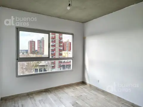 Departamento en Alquiler en Sarandi, $ 450.000