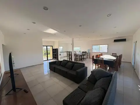 Oportunidad única Casa En San Sebastián, Área 1