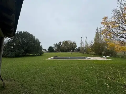 Calle 158 e/ 470 y 474 100