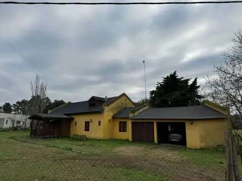 Calle 158 e/ 470 y 474 100