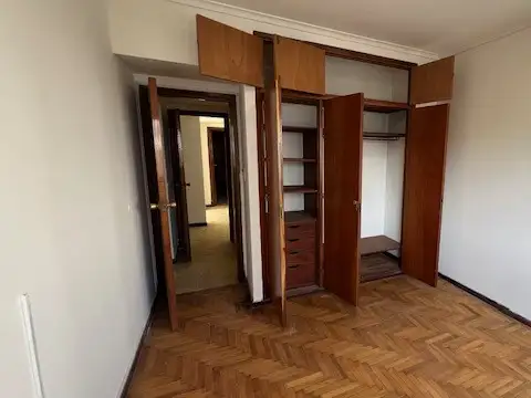 Departamento 4 ambientes con 3 baños