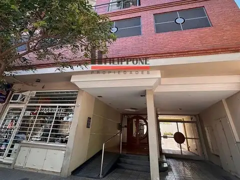 11 de Abril 100