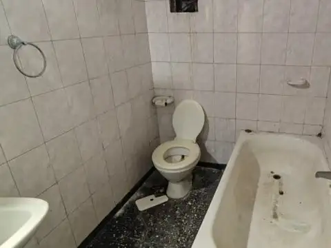 Depto Tipo Casa en Venta de 8 ambientes