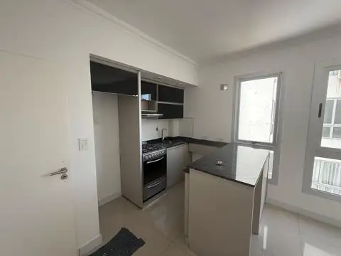 Dpto 3 Amb Contra Frente - APTO CREDITO BANCARIO - En Alquiler c/ cochera - S.Justo (Ctro)