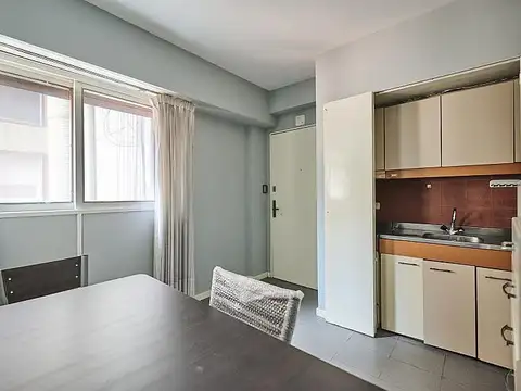Alvear Marcelo T. De al 700
