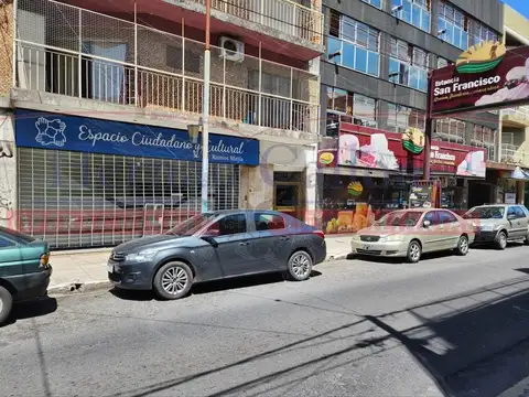 Av. San Martín 100