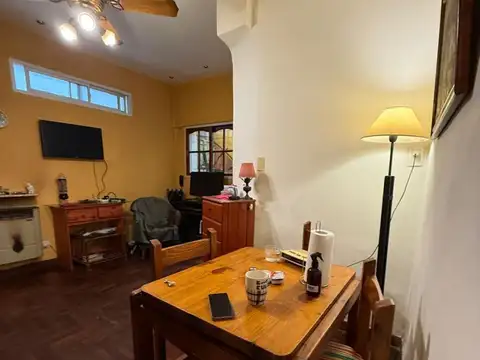 Depto Tipo Casa en Venta de 5 ambientes