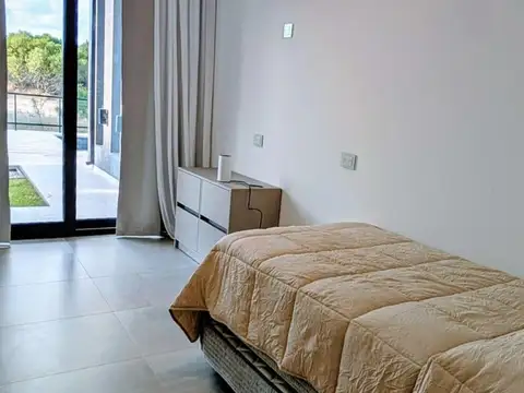 Casa en Venta en Barrio Golf 2, USD 565.000