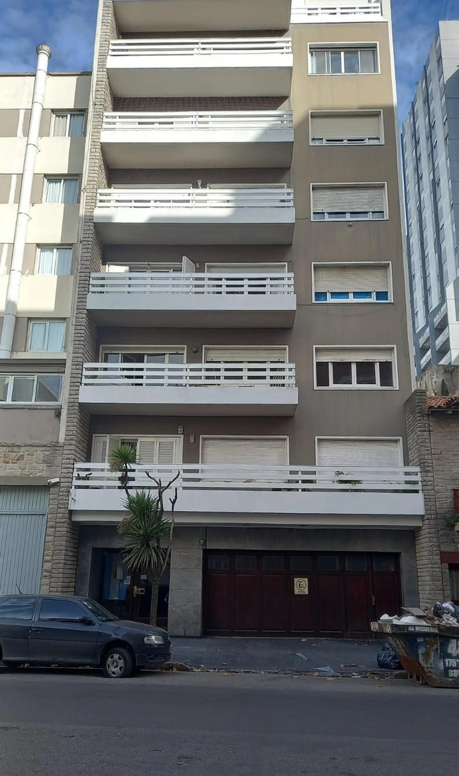 4 ambientes, cochera y baulera