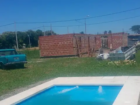 Casa 4 ambientes con 1 baño