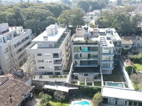 Departamento en Venta Acassuso - Cochera y Baulera