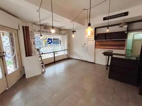 Local en Alquiler en Mendoza, $ 700.000