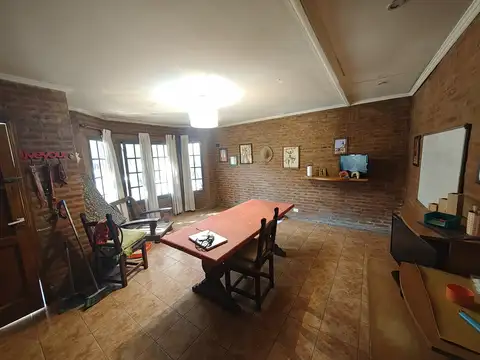 Casa en Venta en Luis Guillon, USD 95.000