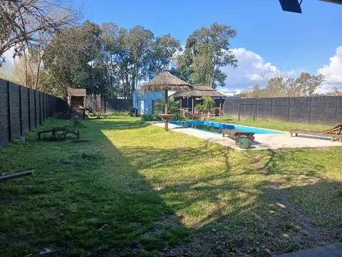 VENTA DE CASA 6 AMBIENTES, LUJAN, SE ACEPTA VEHICULO