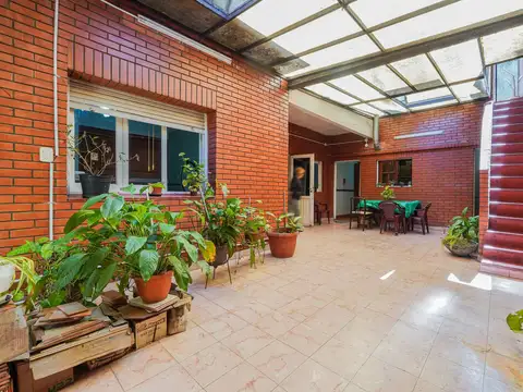 Venta Casa 3 ambientes Flores