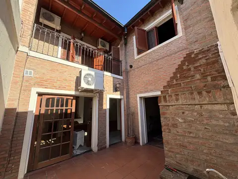 Depto Tipo Casa en Alquiler de 4 dormitorios