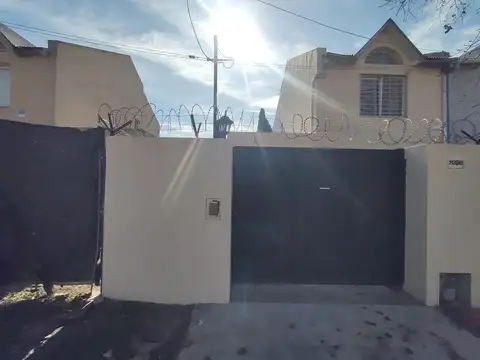 CALLE 1507 - VENTA/ALQUILER DE CASA DE 2 DORMITORIOS EN FISHERTON