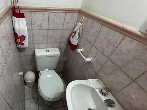 Depto Tipo Casa 3 ambientes con 2 baños