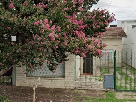 CASA EN VENTA ITUZAINGO APTO MULTI FAMILIAR