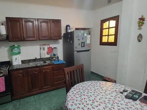 VENTA PH 2 AMB COCHERA AVELLANEDA