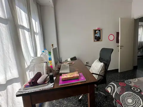Depto Tipo Casa 4 ambientes con 2 baños
