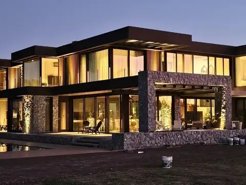 Casa en Venta en La Providencia - Canning