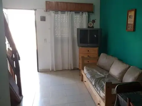 Depto Tipo Casa en Venta de 4 ambientes