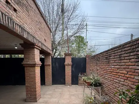 Casa en Venta en Policial, USD 45.000