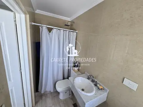 Casa en Venta con 5 cocheras