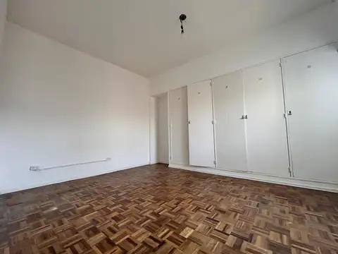 Venta de semipiso de 3 ambientes en Versalles - Oportunidad
