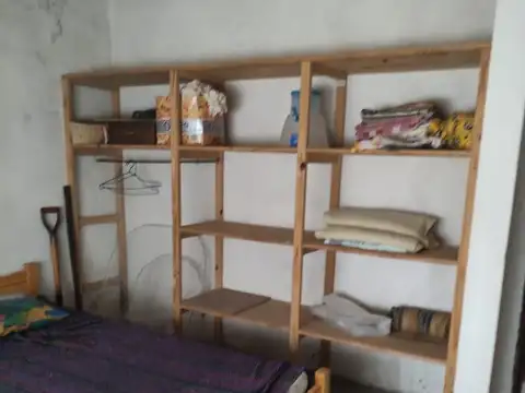 Casa 5 ambientes con 1 baño
