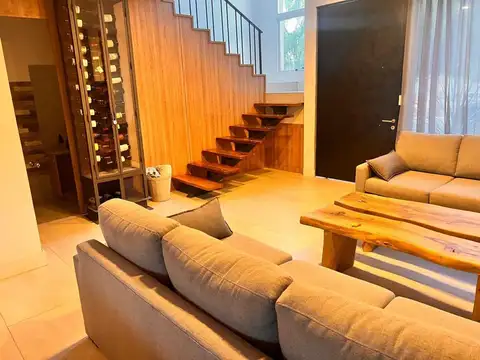 Dúplex en Venta B° Dalvian